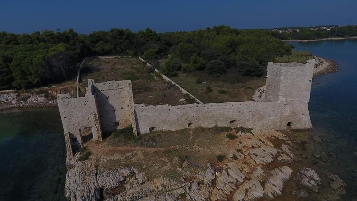 Apartmani Vukadin Vir Exterior foto